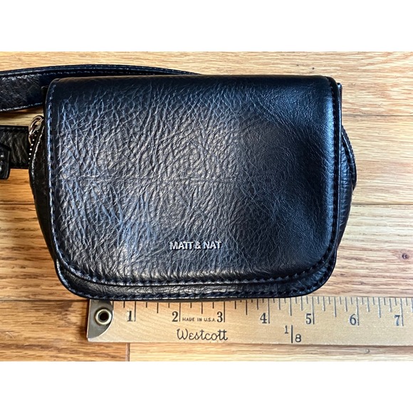 MATT & NAT Black Vegan Leather Belt Bag Adjustable Strap - Picture 3 of 9